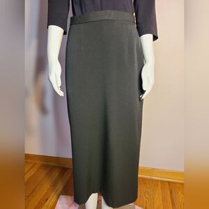 New, women's forest green skirt